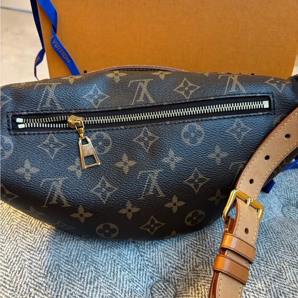 Louis Vuitton monogram bum bag fanny pack, Crossbody - Picture 3 of 10
